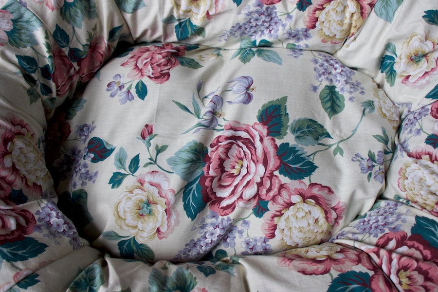 floral dog bed with roses