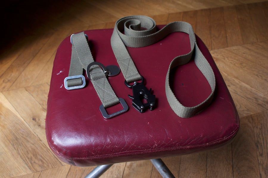 khaki dog lead with matching dog collar